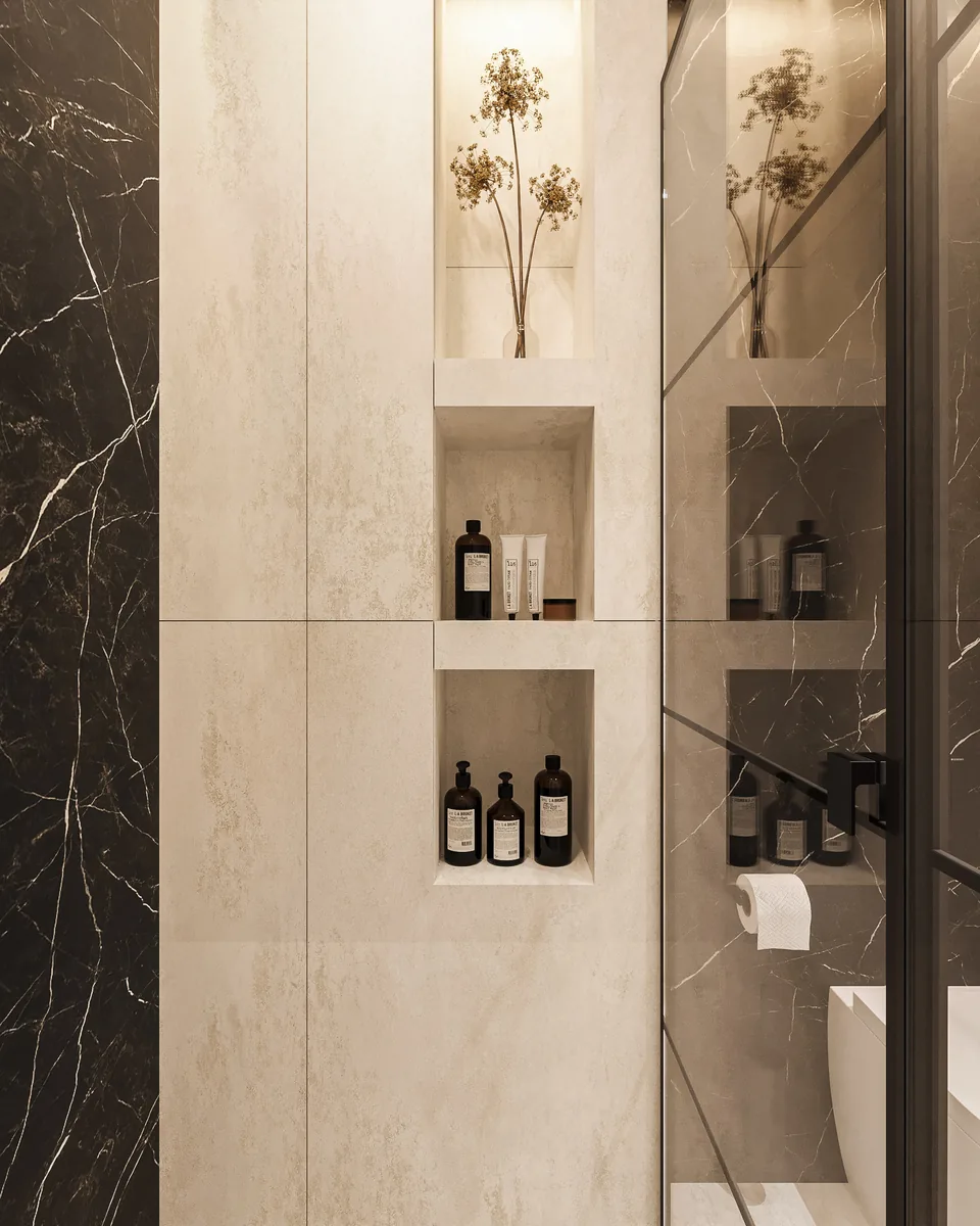 Łazienka z niszami w ścianie i czarnym kamieniem z żyłkowaniem. Projekt wnętrza domu szeregowego, Kraków | FILAR MY PROJECT